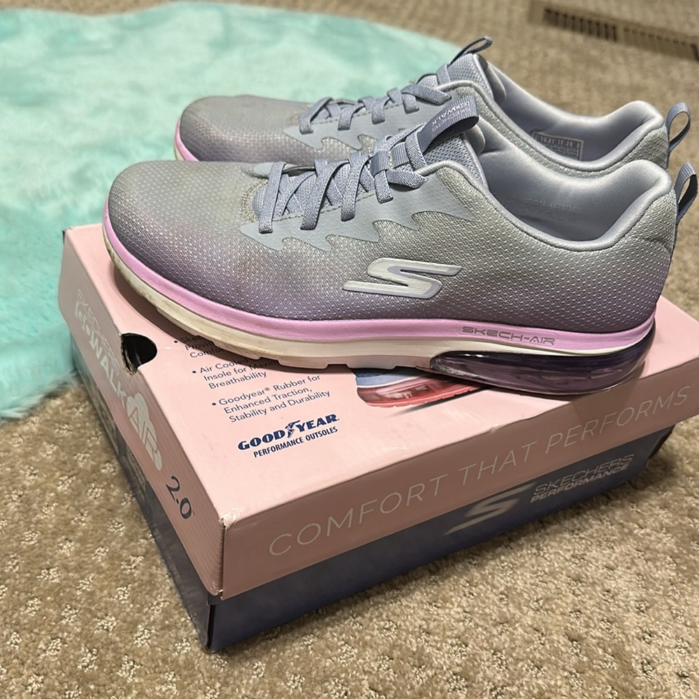 Women’s Skechers GoWalk Air - Picture 7 of 9